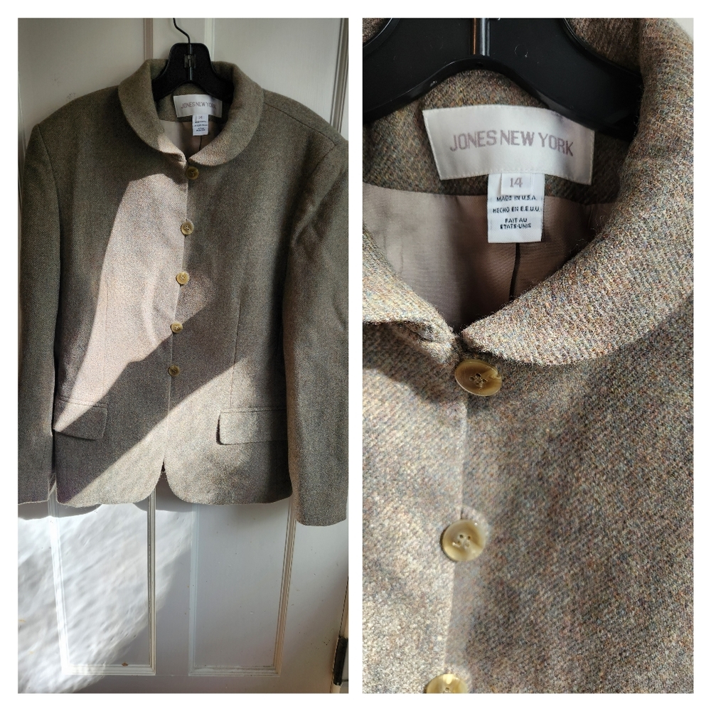 Vintage Jones New York blazer. Tan/grey. Vintage 14.